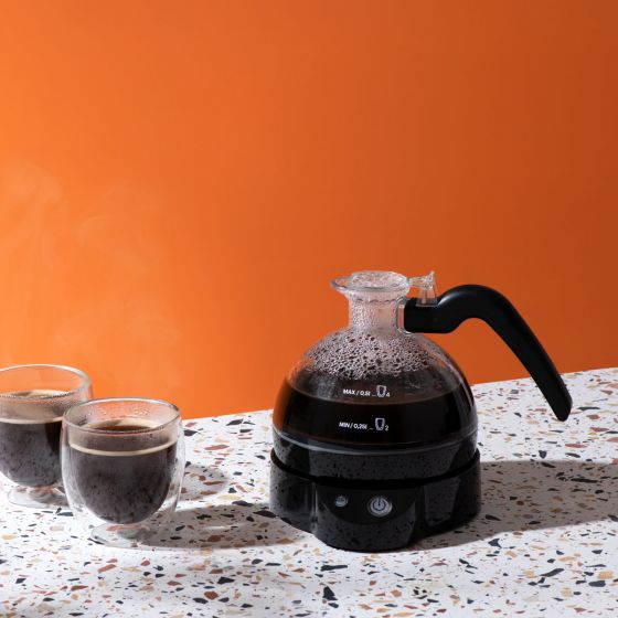 Black Bodum electric vacuum coffee maker - 4 cups - Siphon